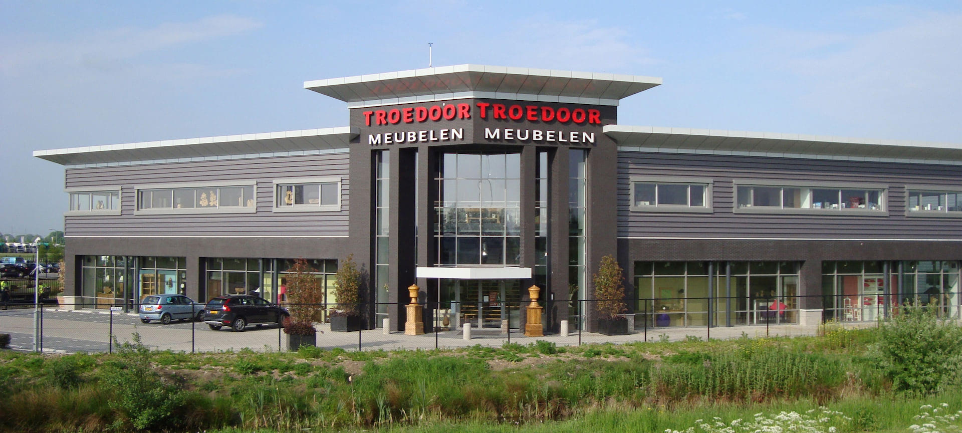 Troedoor Home store 
